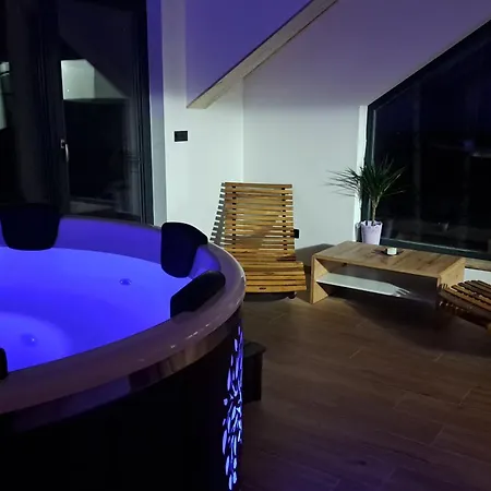 Ferienhaus Wellness Roubenka Holčí