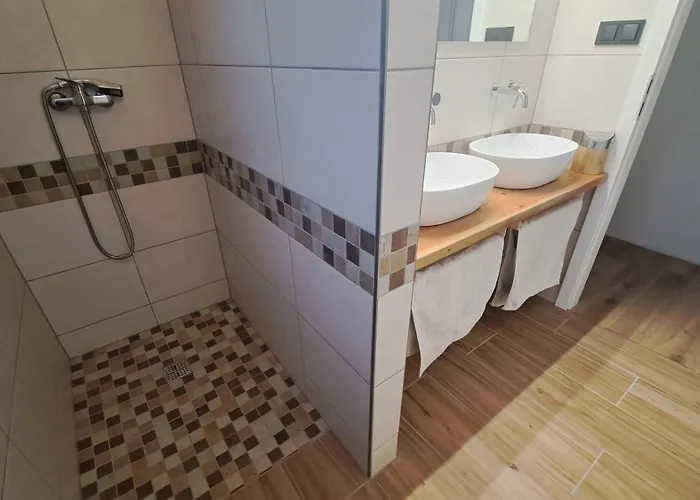Wellness Roubenka Holci Дом отдыха Miretice