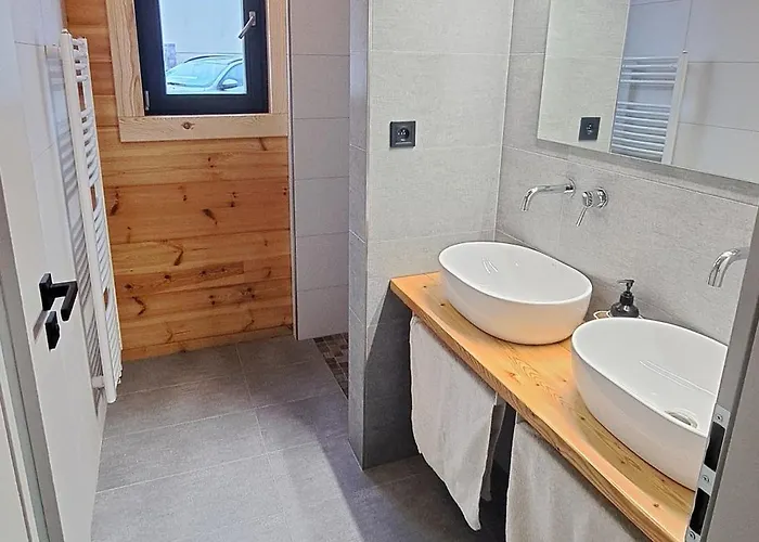 Wellness Roubenka Holci * Miretice